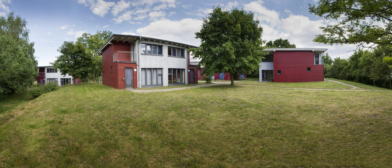 Basiskulturfabrik Oeko-Hotel Нойстрелиц Екстериор снимка