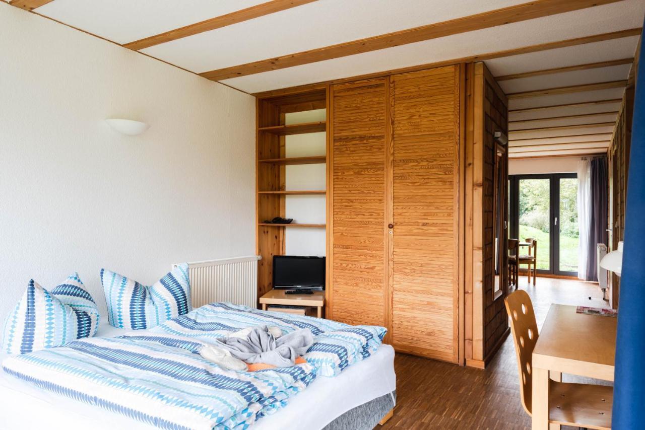 Basiskulturfabrik Oeko-Hotel Нойстрелиц Екстериор снимка